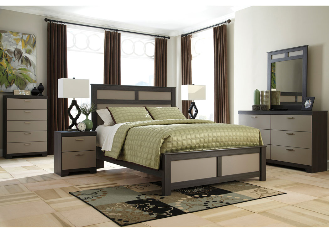 Wellatown Queen Panel Bed, Dresser & Mirror,Ashley