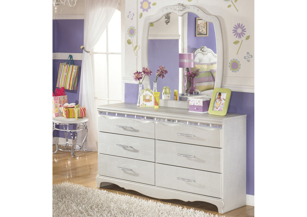 Zarollina Dresser,Ashley