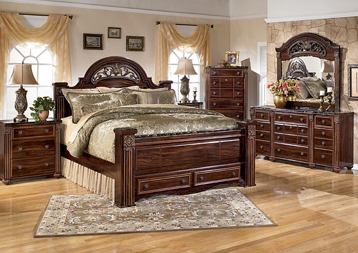 Gabriela King Poster Bed w/ Storage,Ashley